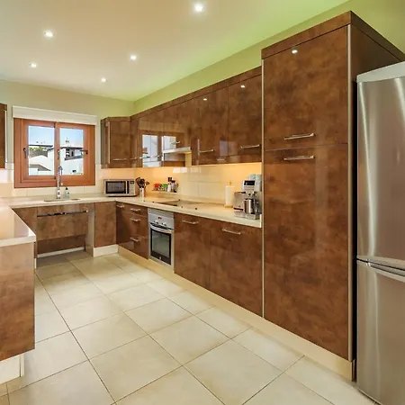 Villa Poolvilla With Oceanview Playa Blanca (Lanzarote)