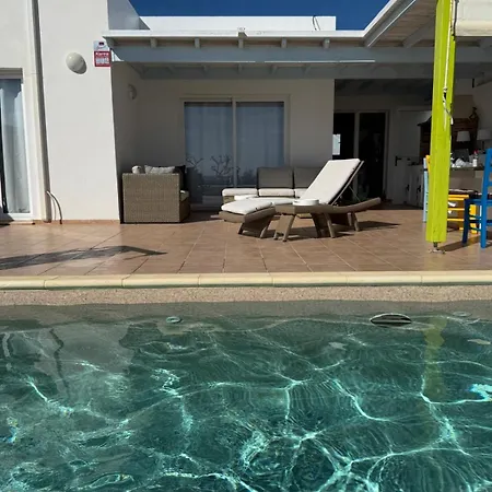 Poolvilla With Oceanview * Πλάγια Μπλάνκα